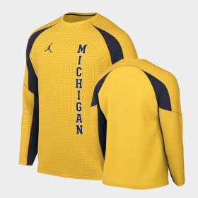 University of Michigan Basketball Shooting Long Sleeve Men Maize T-Shirt 359407-805